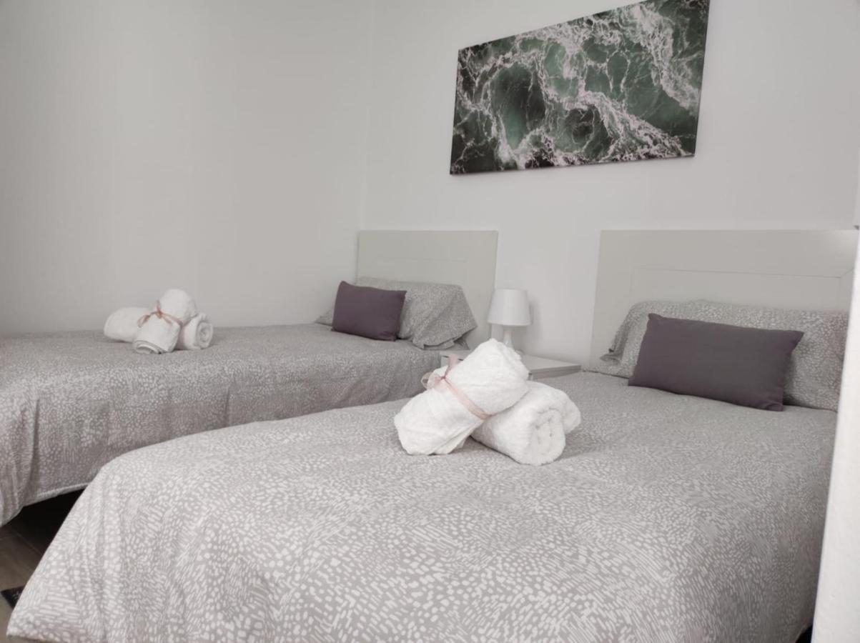 이코드레로스비노스 Casa Piramide 3. Terraza Wifi Y Parking Privado 빌라 외부 사진