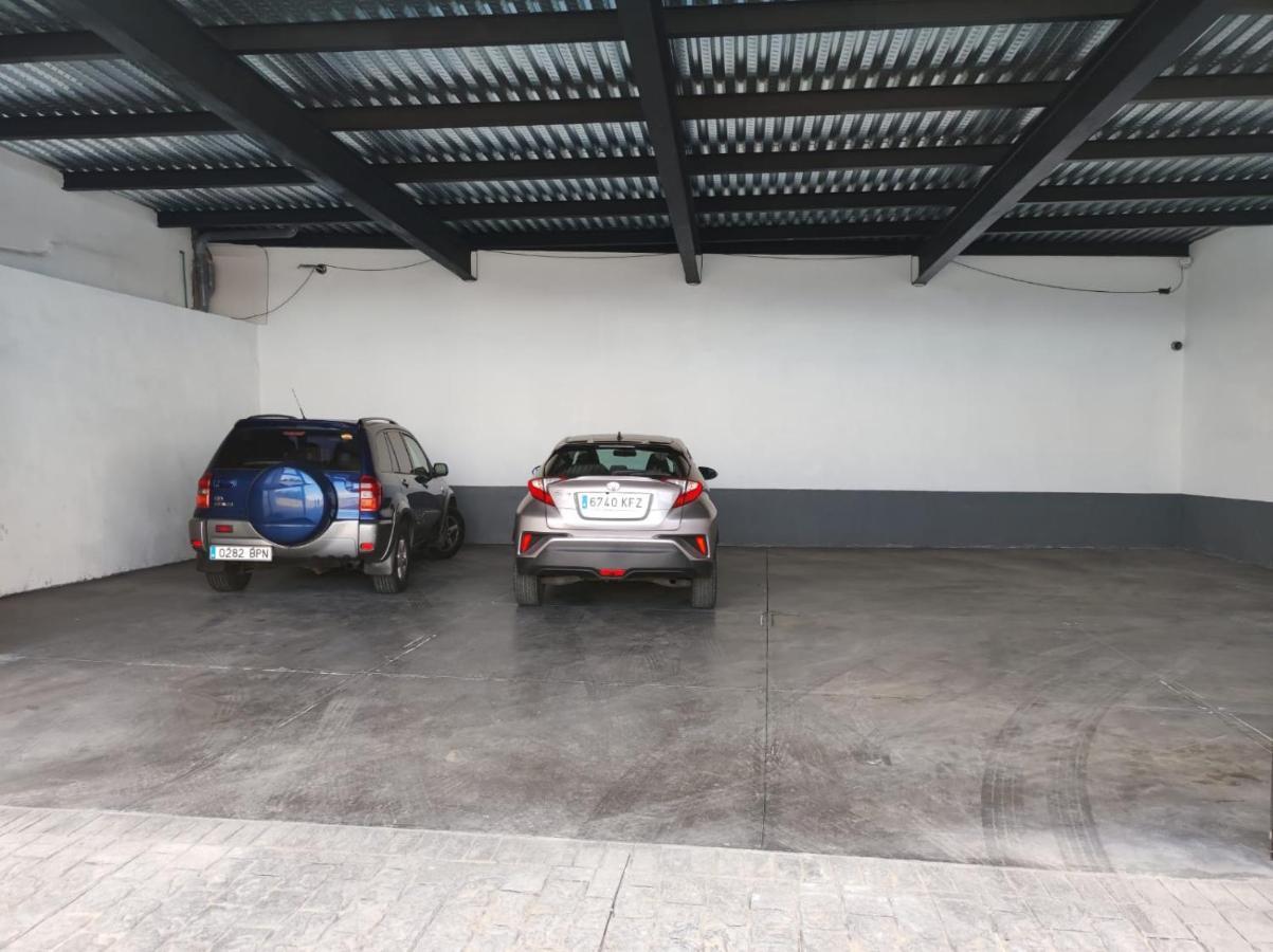 이코드레로스비노스 Casa Piramide 3. Terraza Wifi Y Parking Privado 빌라 외부 사진
